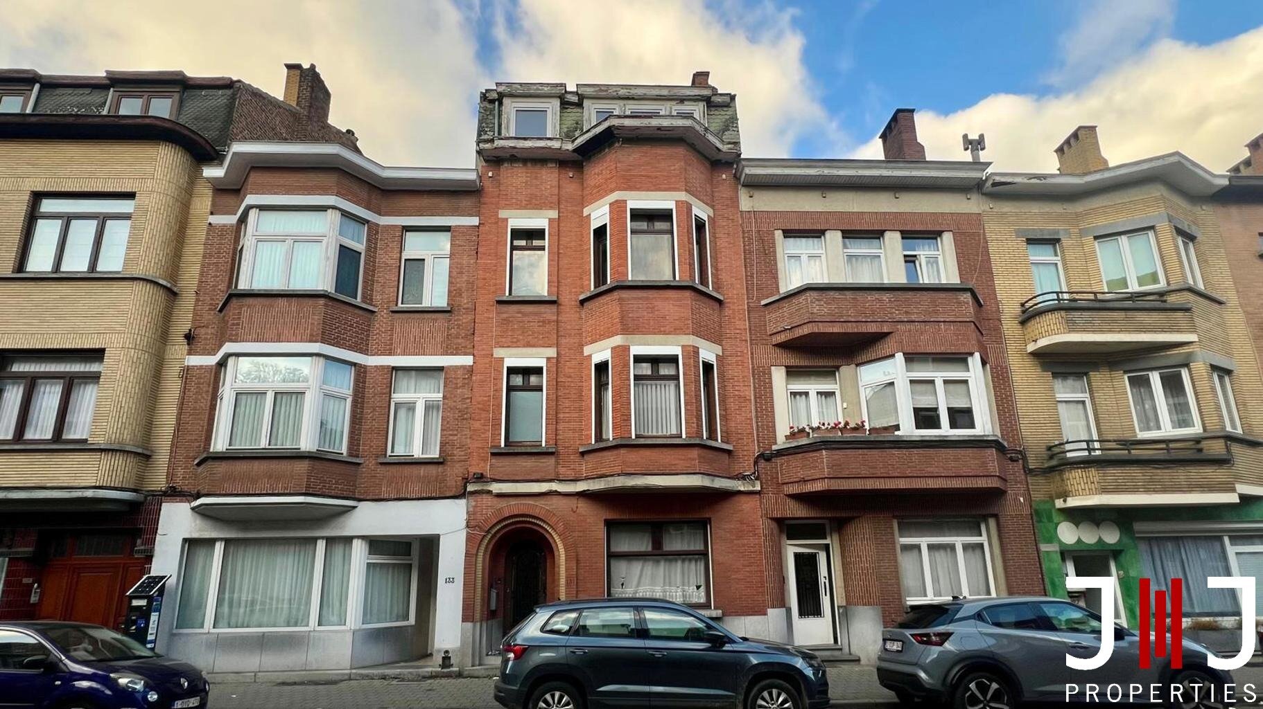 Apartment block for sale in Anderlecht