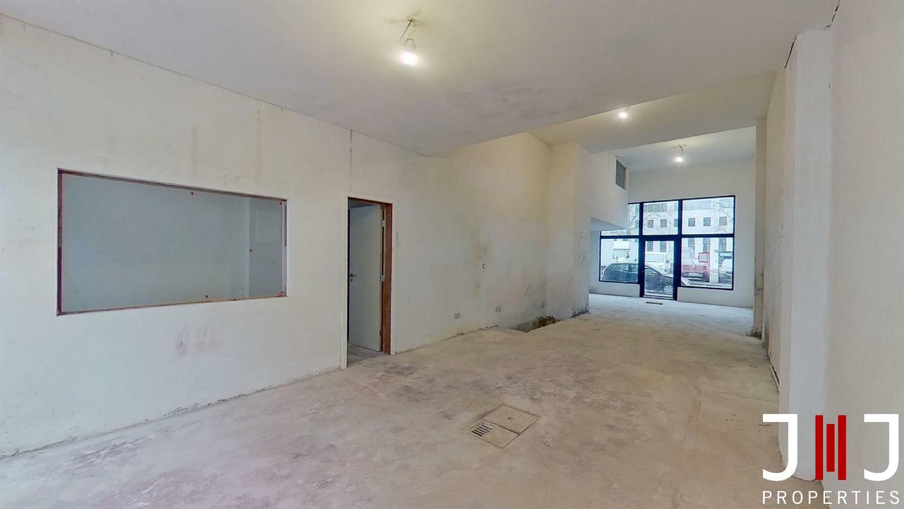 Commercieel gelijkvloers te huur in Brussel