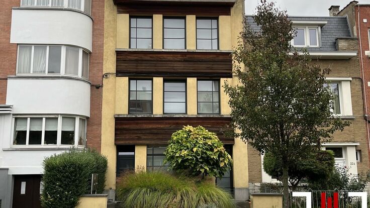 Apartment block for sale in Sint-Lambrechts-Woluwe