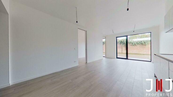 Ground floor for rent in Halle