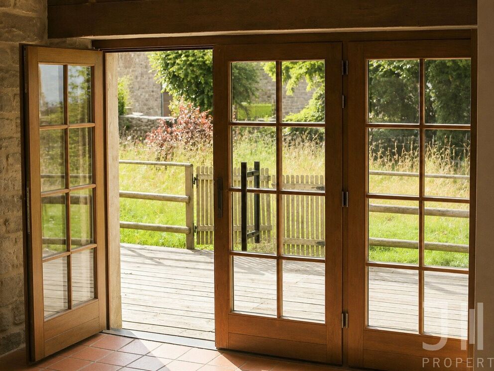 Apartment block for sale in Jemeppe-sur-Sambre