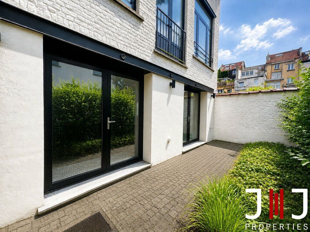 Apartment block for sale in Schaarbeek
