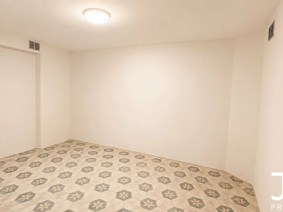 Apartment block for sale in Schaarbeek