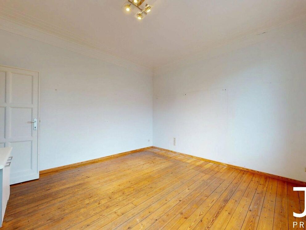 Apartment block for sale in Sint-Lambrechts-Woluwe