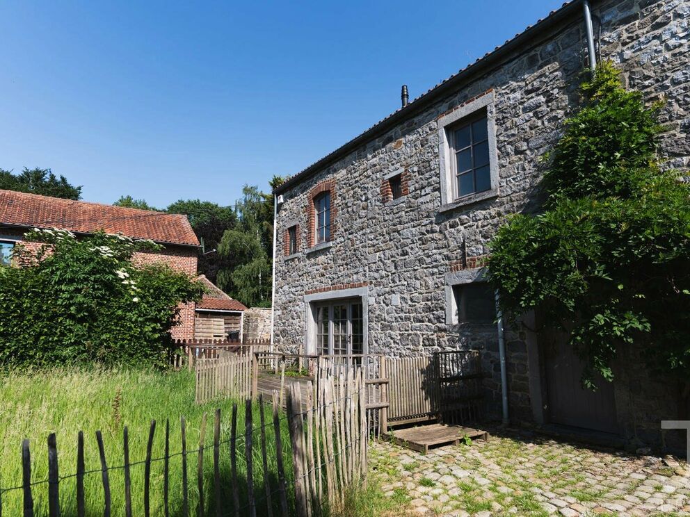 Appartementsgebouw te koop in Jemeppe-sur-Sambre