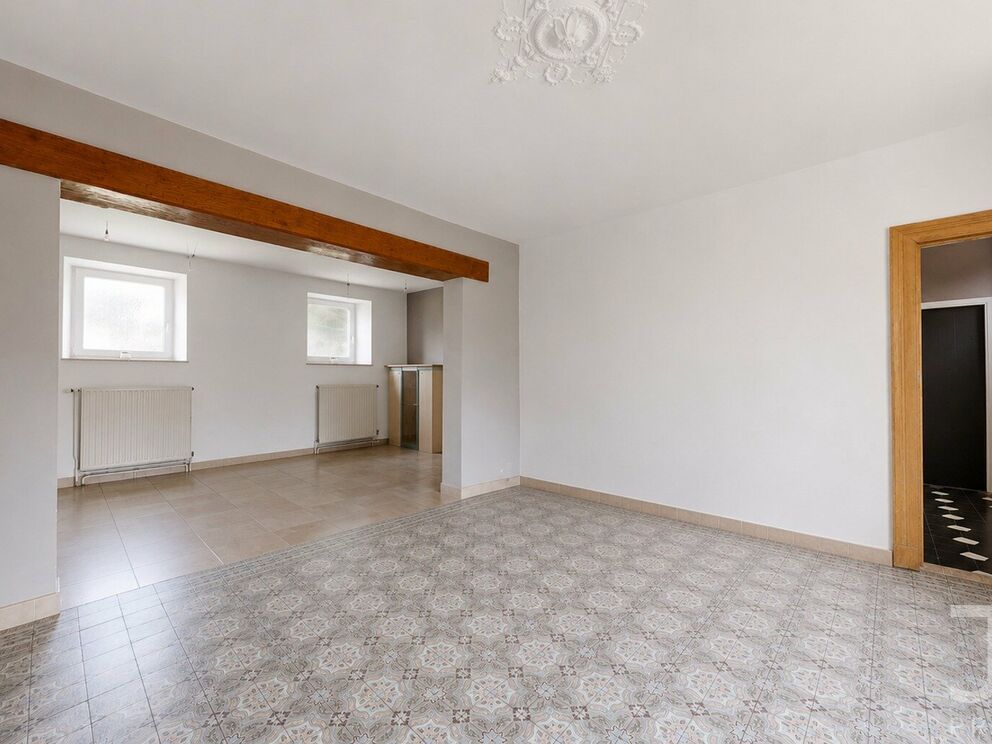 Appartementsgebouw te koop in Jemeppe-sur-Sambre