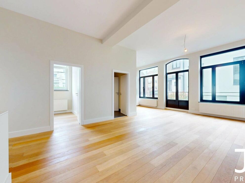 Appartementsgebouw te koop in Schaarbeek