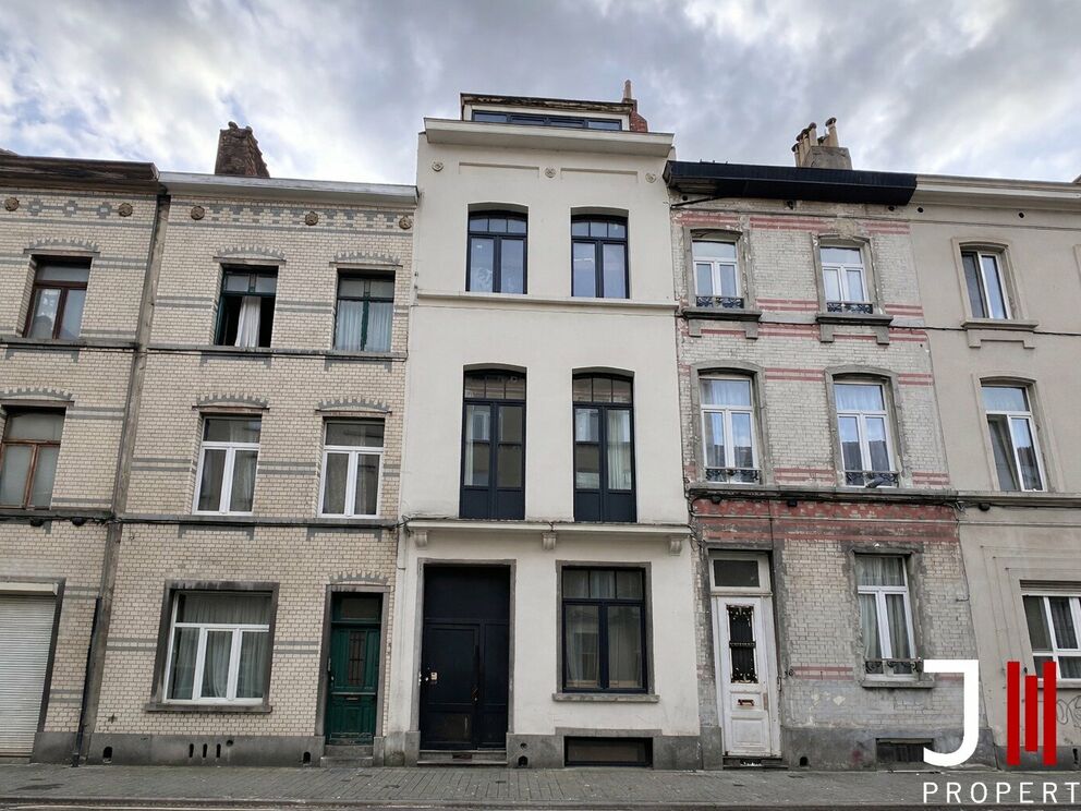 Appartementsgebouw te koop in Sint-Joost-ten-Node