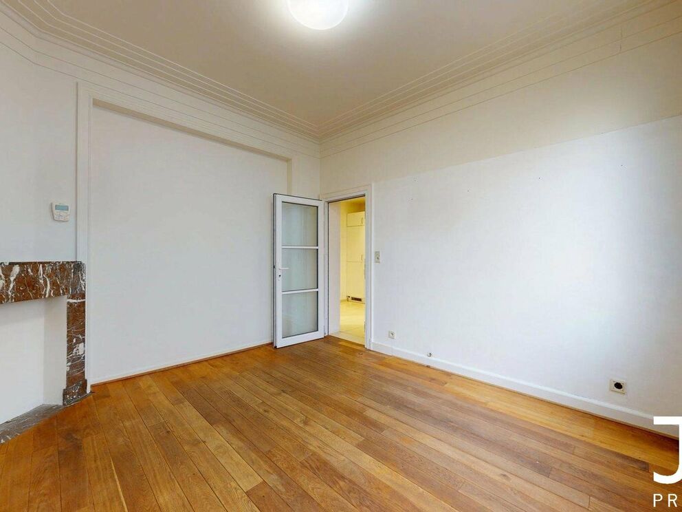 Appartementsgebouw te koop in Sint-Lambrechts-Woluwe