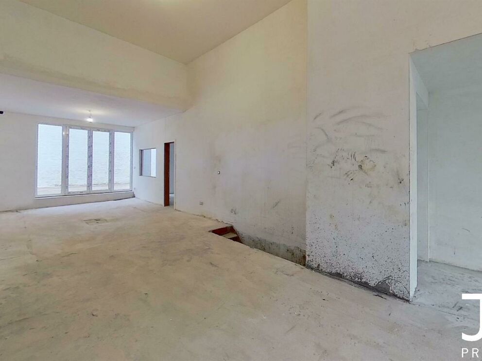 Commercieel gelijkvloers te huur in Brussel