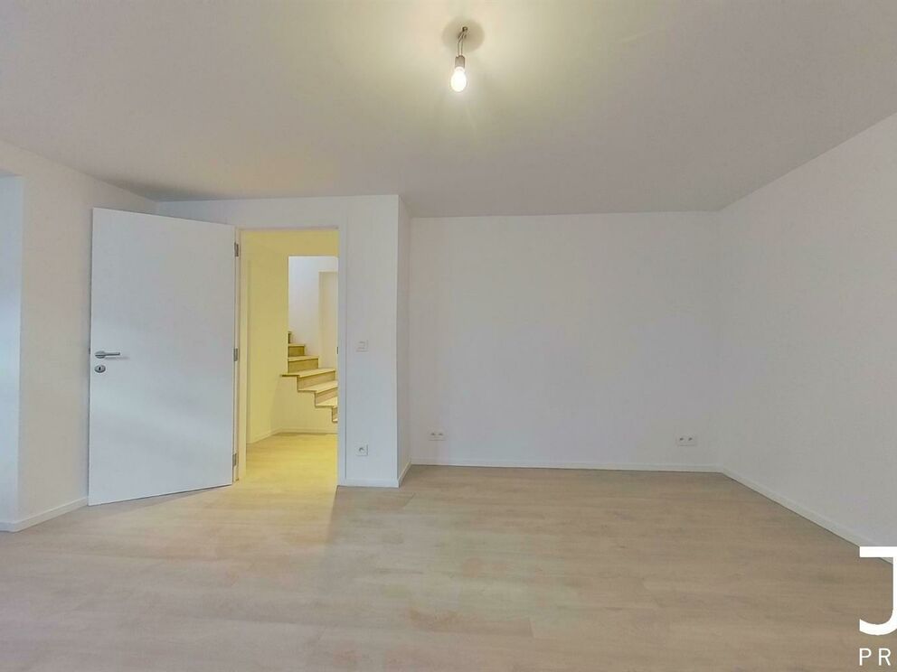 Duplex for rent in Elsene