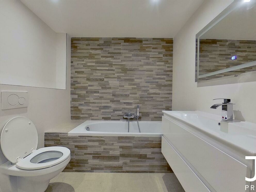 Duplex for rent in Elsene