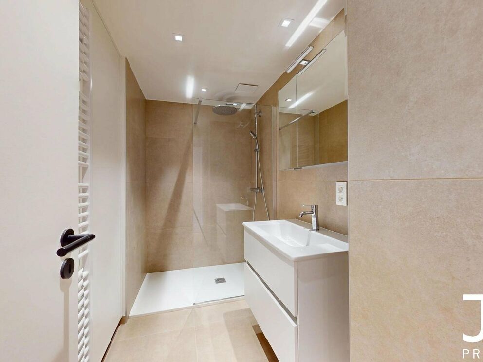 Flat for rent in Elsene