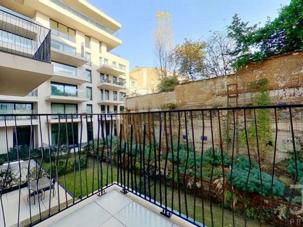 Flat for rent in Elsene