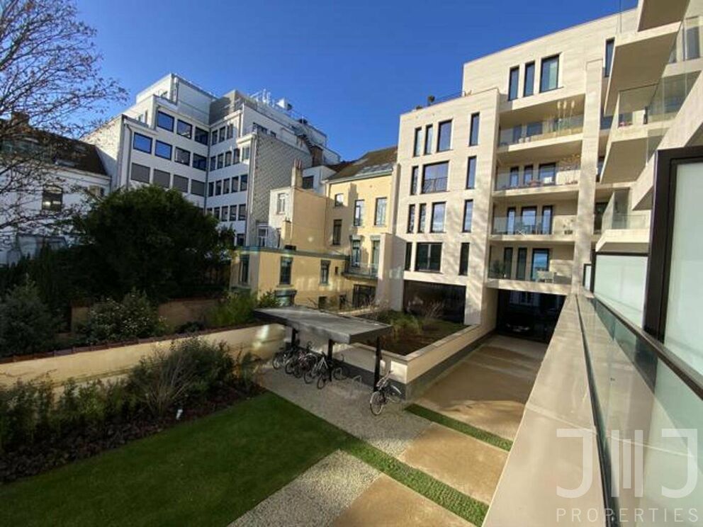 Flat for rent in Elsene