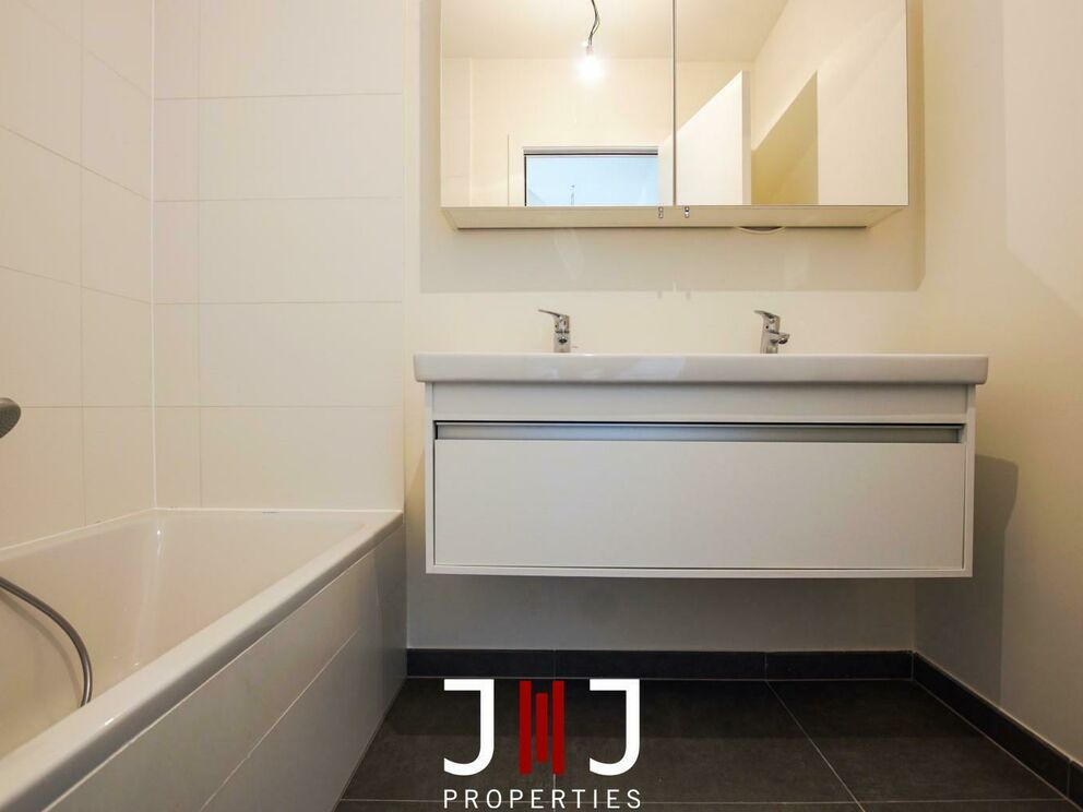 Flat for rent in Sint-Lambrechts-Woluwe