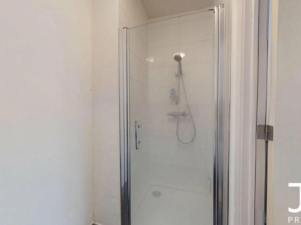 Flat for rent in Sint-Lambrechts-Woluwe