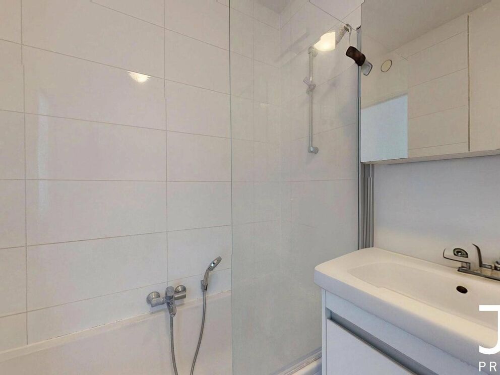 Flat for rent in Sint-Lambrechts-Woluwe