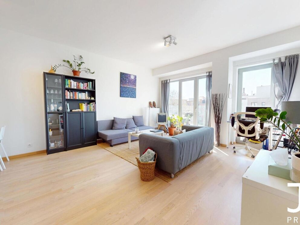 Flat for sale in Elsene