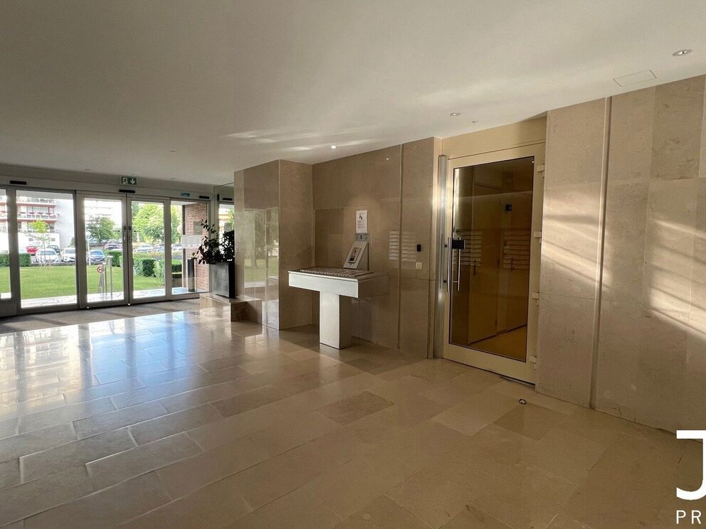 Flat for sale in Sint-Lambrechts-Woluwe