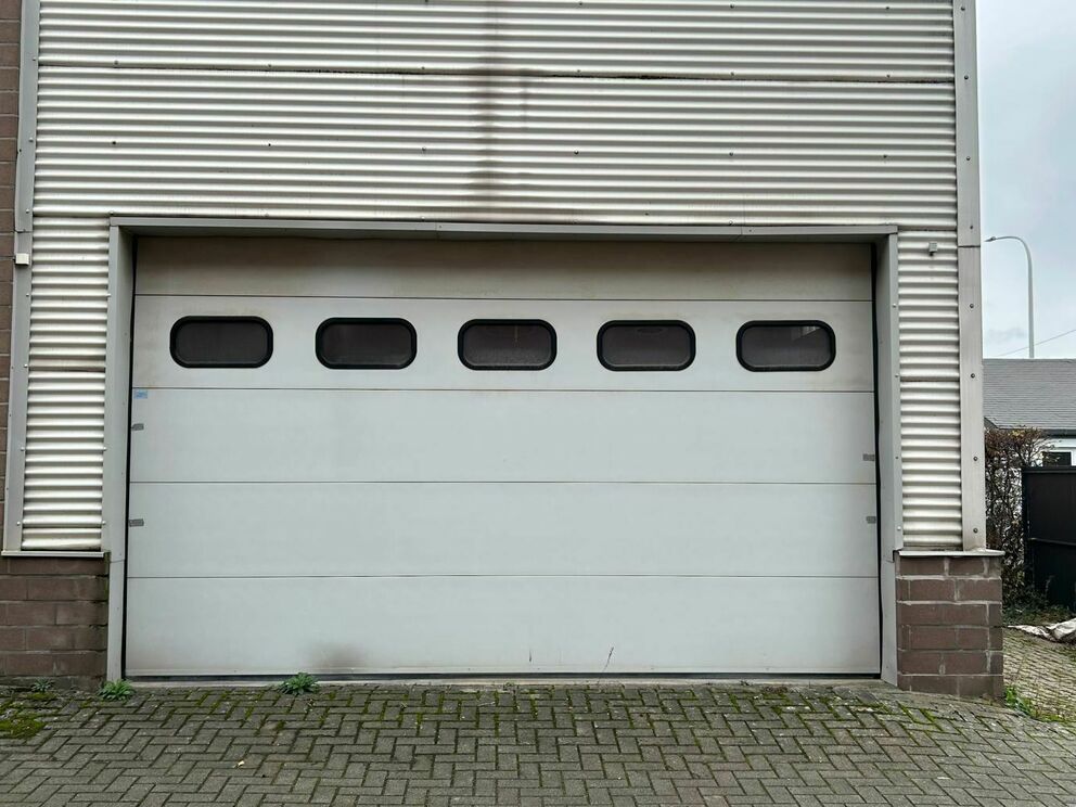 Garage (ferme) à louer à Namur