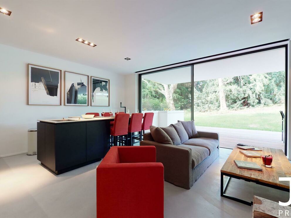 Gelijkvloerse verdieping te huur in Sint-Pieters-Woluwe