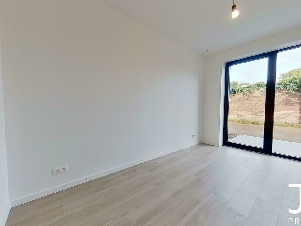 Ground floor for rent in Halle