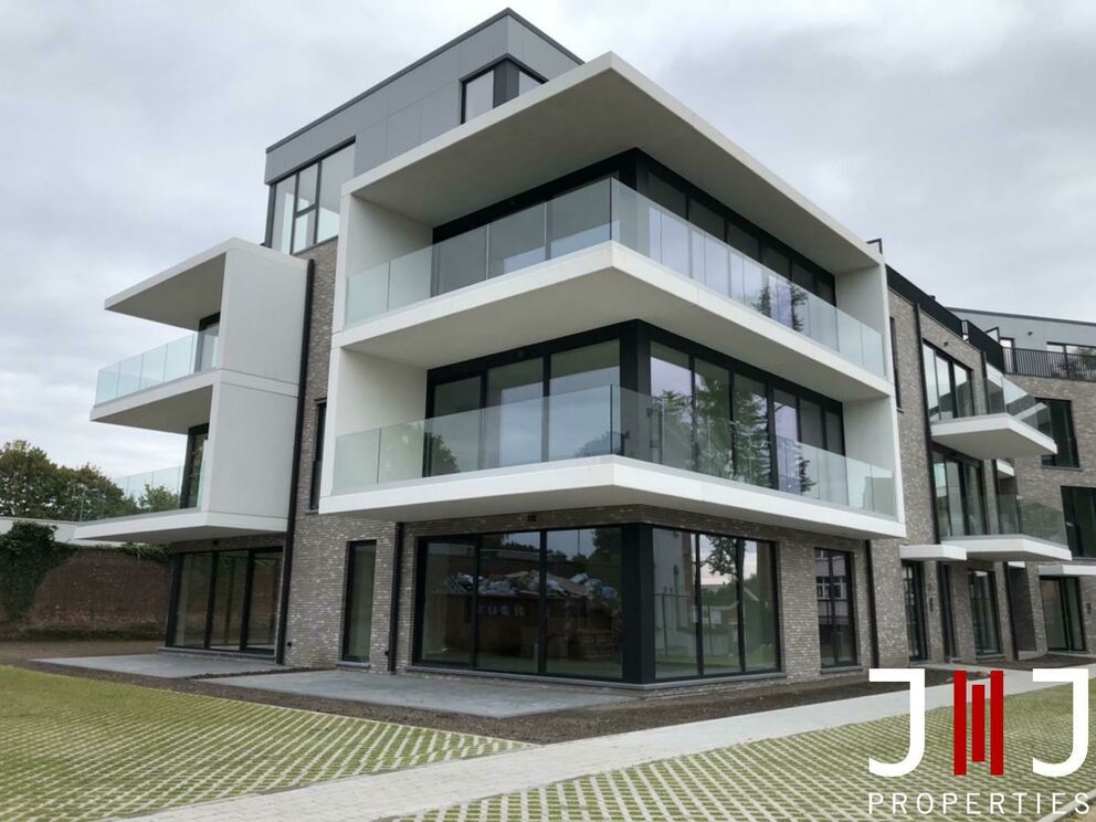 Ground floor for rent in Halle