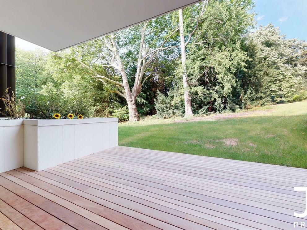 Ground floor for rent in Sint-Pieters-Woluwe