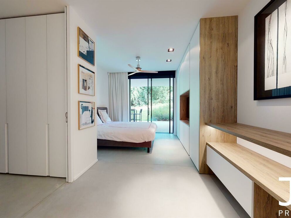 Ground floor for rent in Sint-Pieters-Woluwe