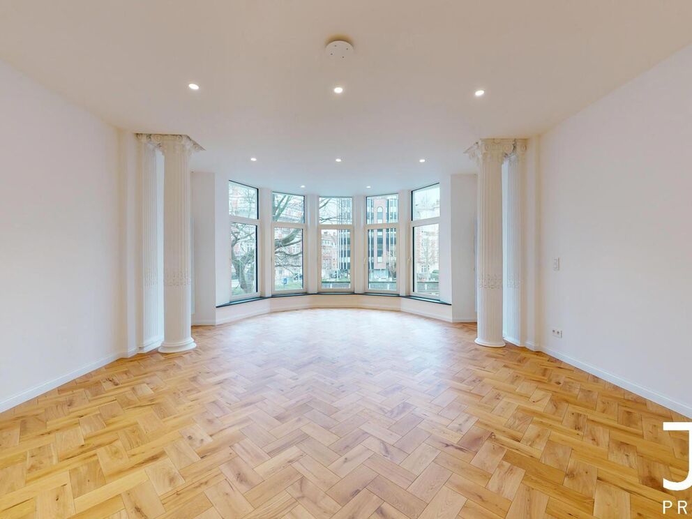 Ground floor with garden for rent in Etterbeek