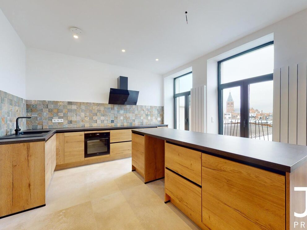 Ground floor with garden for rent in Etterbeek