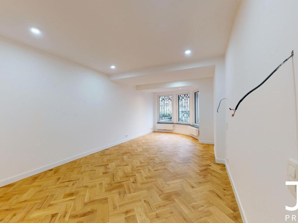 Ground floor with garden for rent in Etterbeek