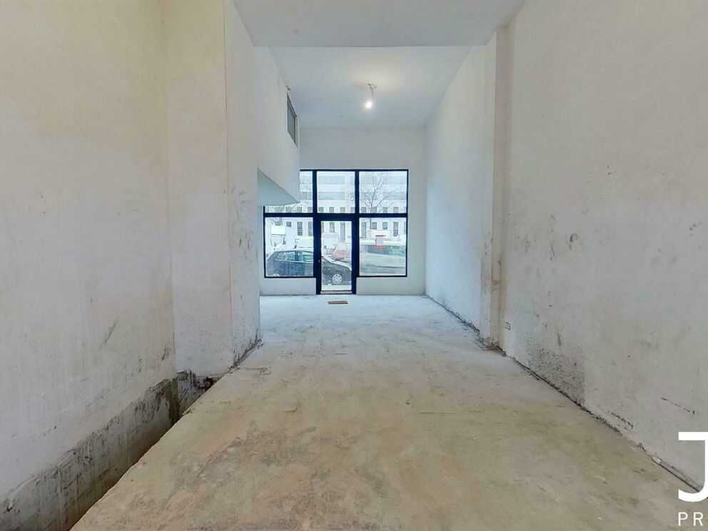 Rez commercial à louer à Bruxelles