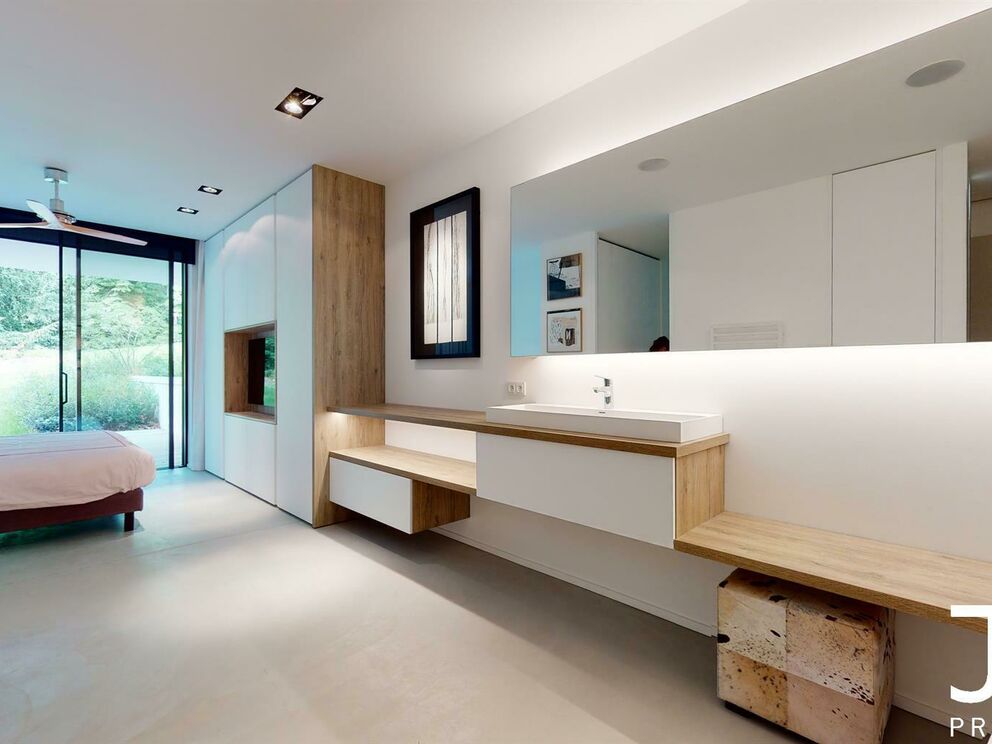 Rez-de-chaussée à louer à Woluwe-Saint-Pierre