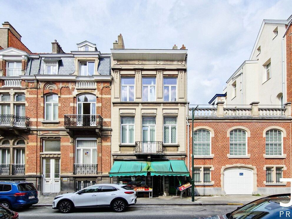 Triplex for sale in Sint-Pieters-Woluwe